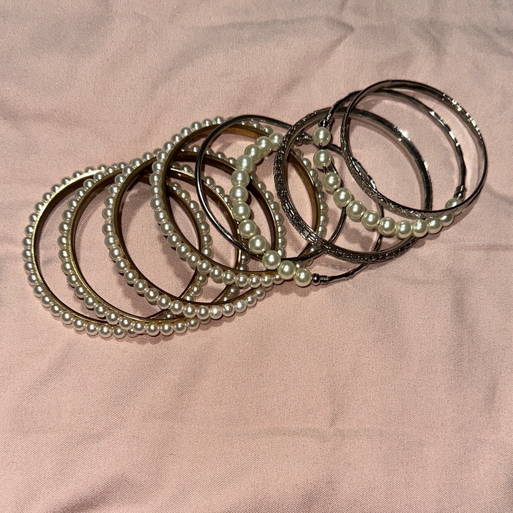 Elegant Pearl and Silver Set of 9 Bangles